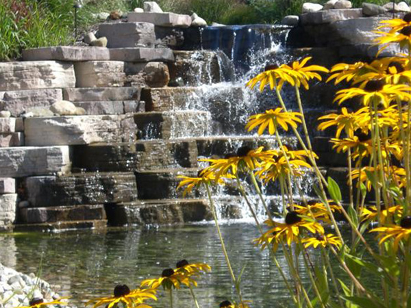 water-feature-lb1